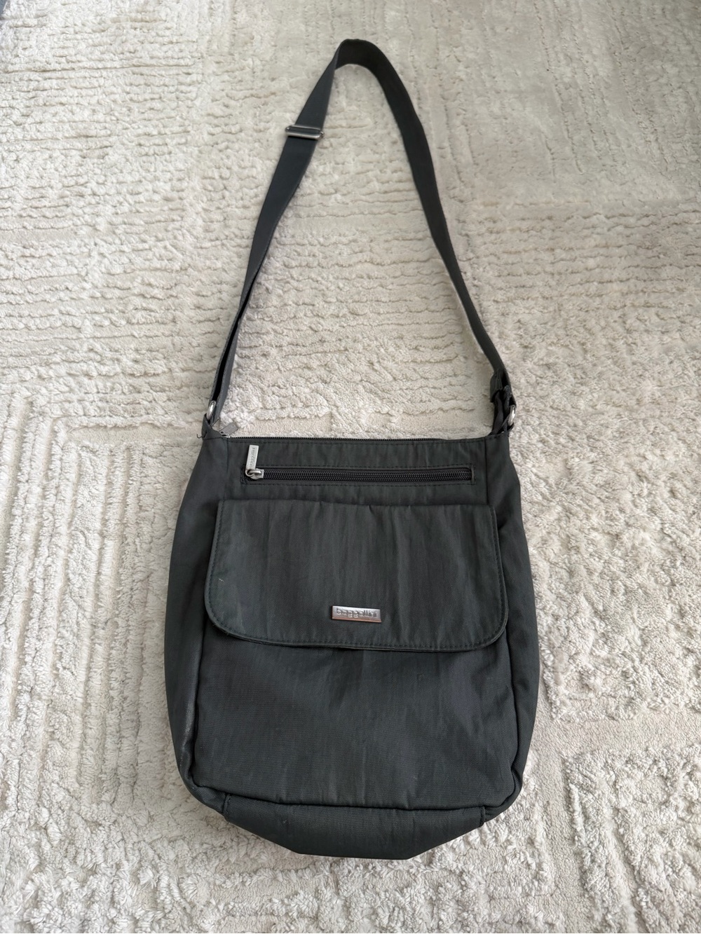 Baggallini Grey Nylon Crossbody Messenger Bag